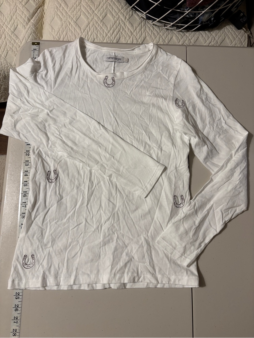 Catherine Gee White Horeshoe Long-Sleeve Tee Size Small Embroidered Americana - Picture 12 of 12